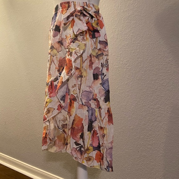 NWT Piazza Del Tempio linen ruffle floral skirt - Picture 3 of 8